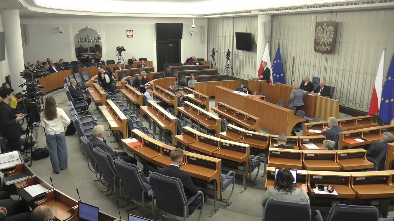 Burzliwa debata na senackiej komisji nt. ustawy umożliwiającej zaciągnięcie kredytu w programie SAFE