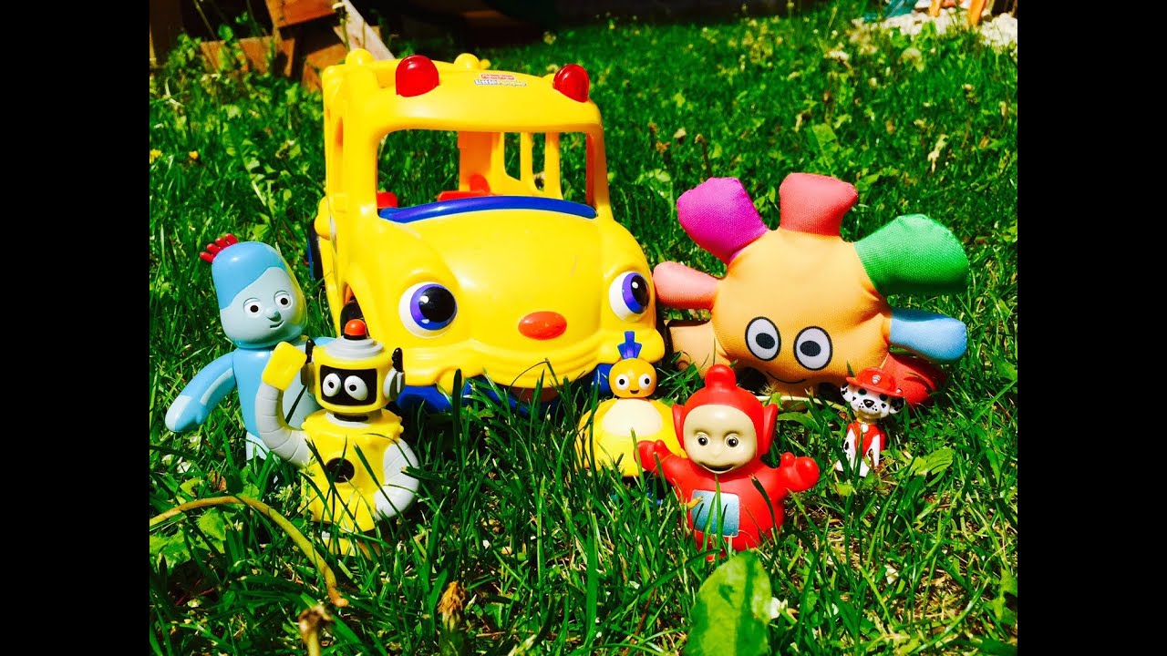 TWIRLYWOOS, Teletubbies and In The Night Garden Toys Field Trip!