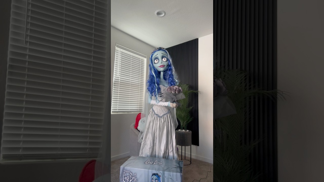Emily~Corpse Bride Animitronic#viral #fypシ゚ #foryou #shorts