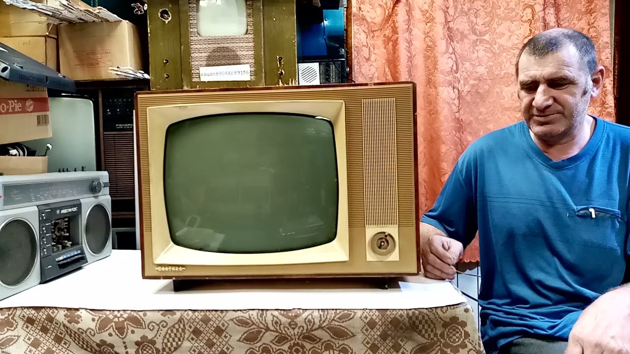 Телевизор 