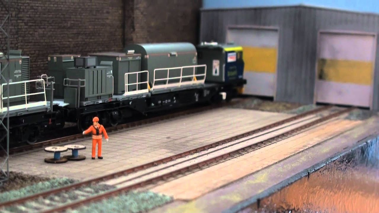 DRS 37229 DCC Lok Sound V4 chip Model Railway copyright PWSeale.wmv