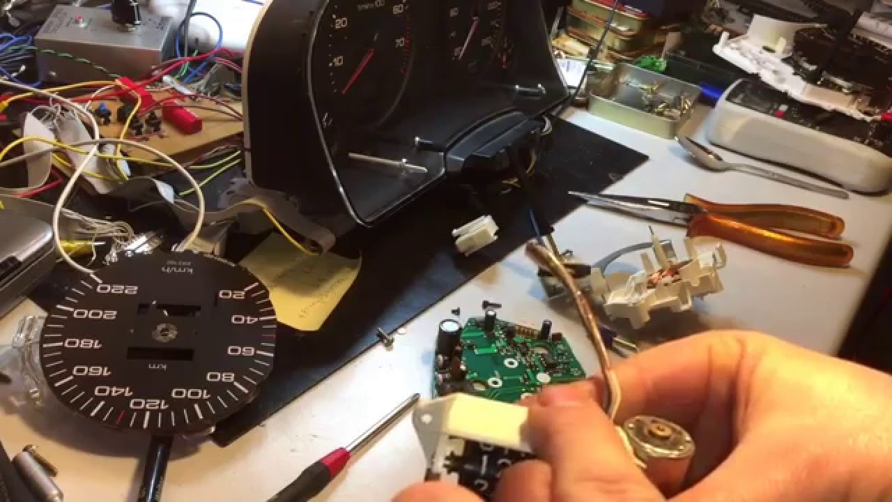 Audi 80 / 90 Tacho UN4 Tachoscheibe ausbauen, Tacho zerlegen, km einstellen, Geht das? Howto