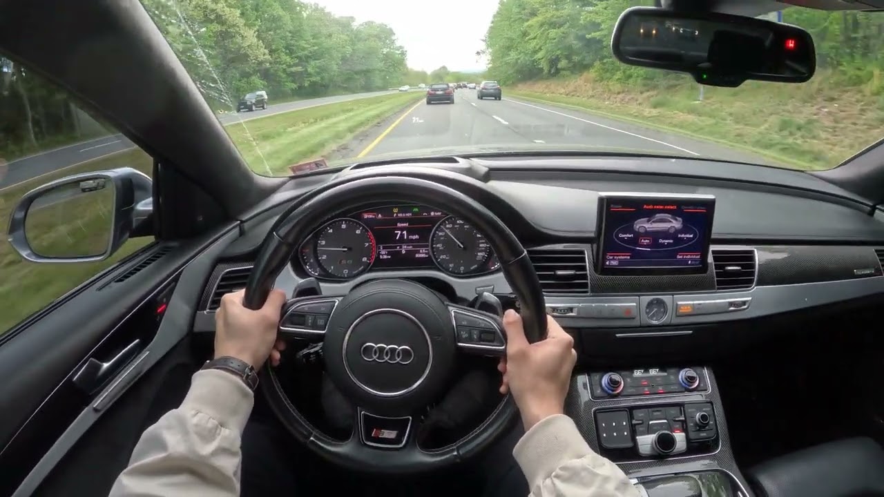 Audi S8 4.0T Quattro 2015 года — тест-драйв от первого лица