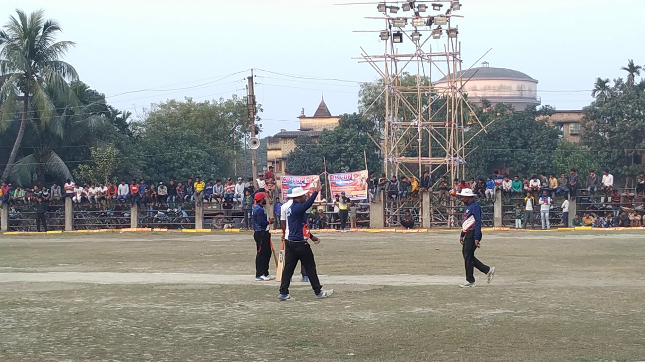 Hulchul piku sonu batting against dumdum apex in MP CUP Jagaddal