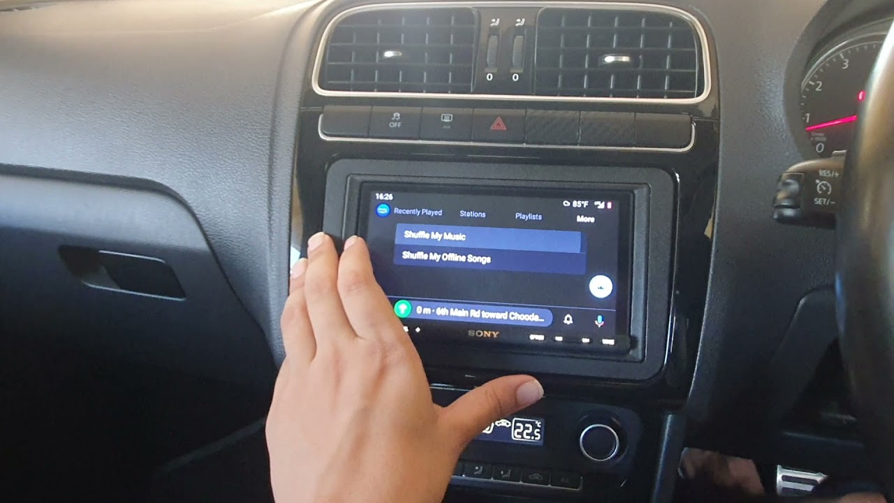 Sony Xav-AX7000 on Polo