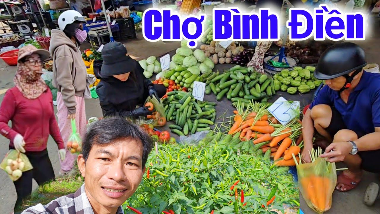 Chợ Bình Điền rau củ quả đổ đống