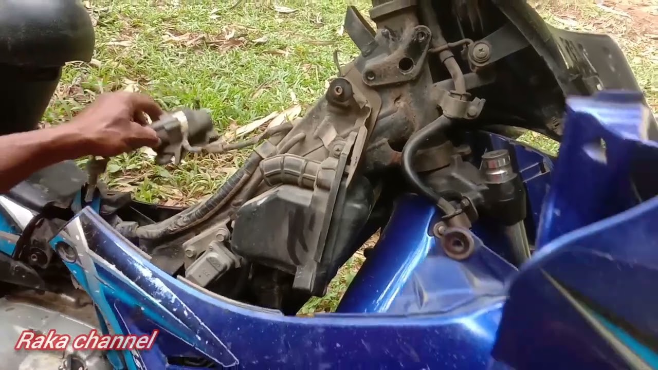 DARURAT,PALING SIMPEL !!! cara mengatasi setang motor terkunci disaat terdesak