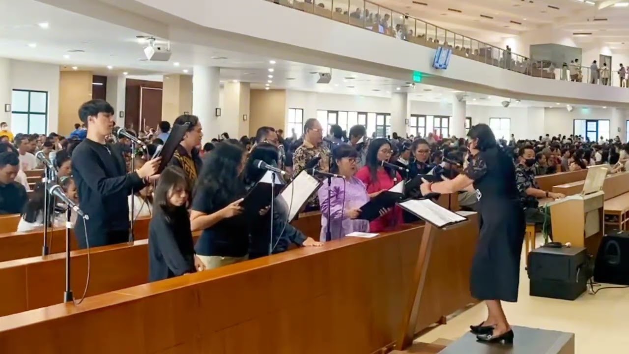 GOLGOTA, TEMPAT TUHANKU DI SALIB - GEMA SUARA TERESA Choir