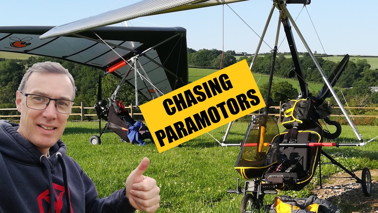 Flexwing flying - Chasing paramotors in a PeaBee