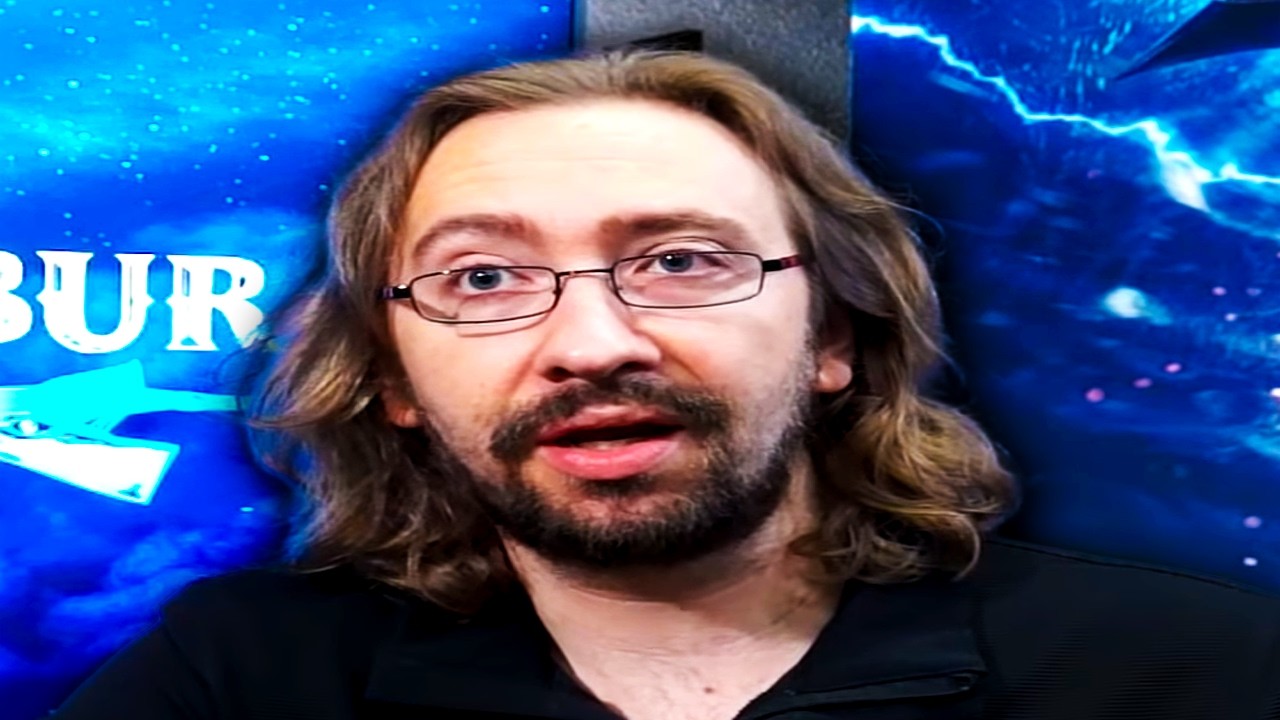 Максимилиан НЕ одобряет инцест...