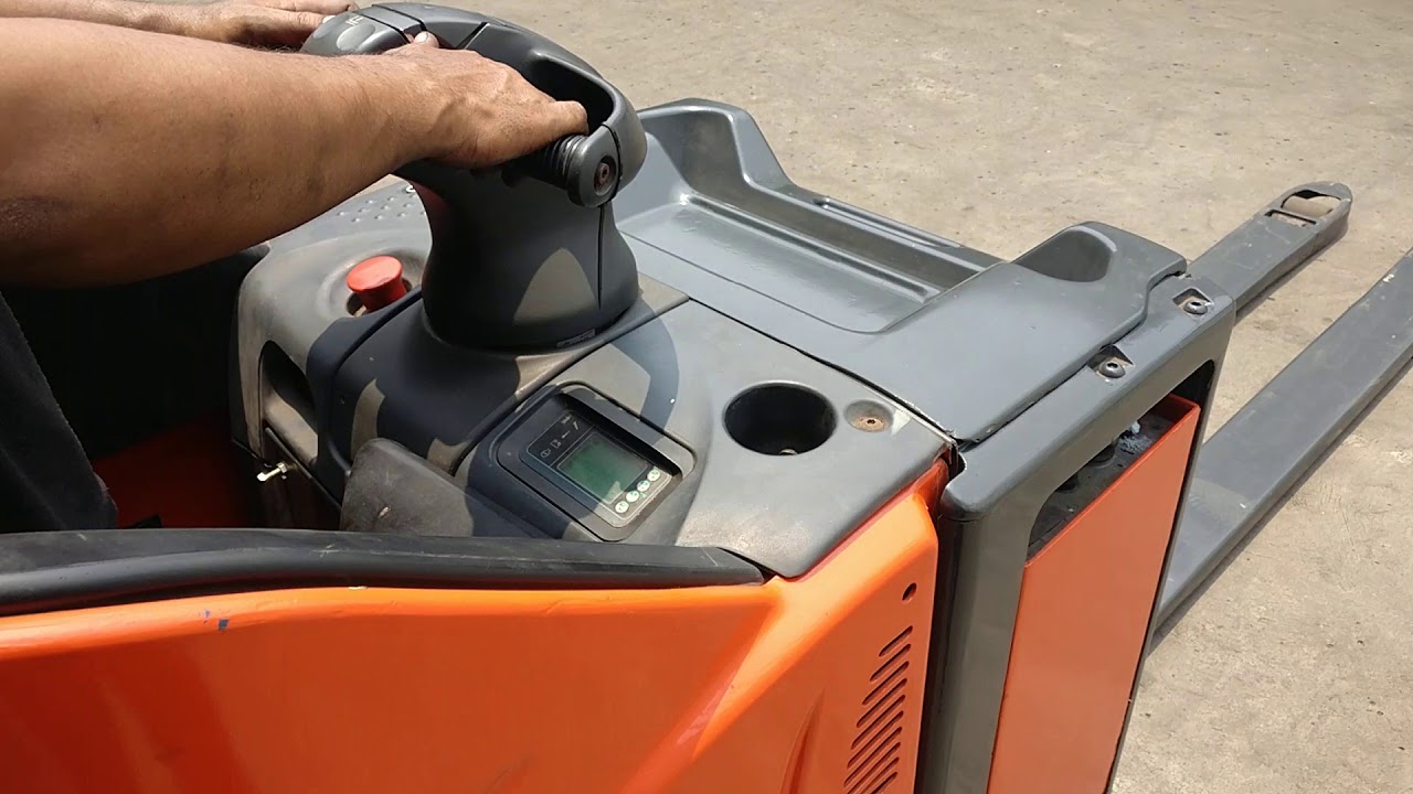 Tutorial  Pengunaan Pallet Mover Linde T20SP 131