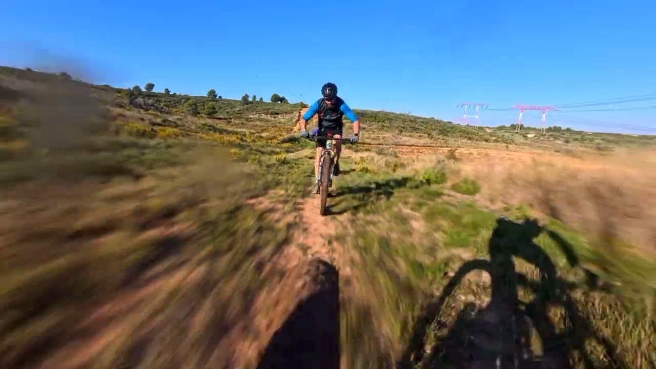 VTT entre Istres et Port de Bouc avec la meute sur la trace des Minions