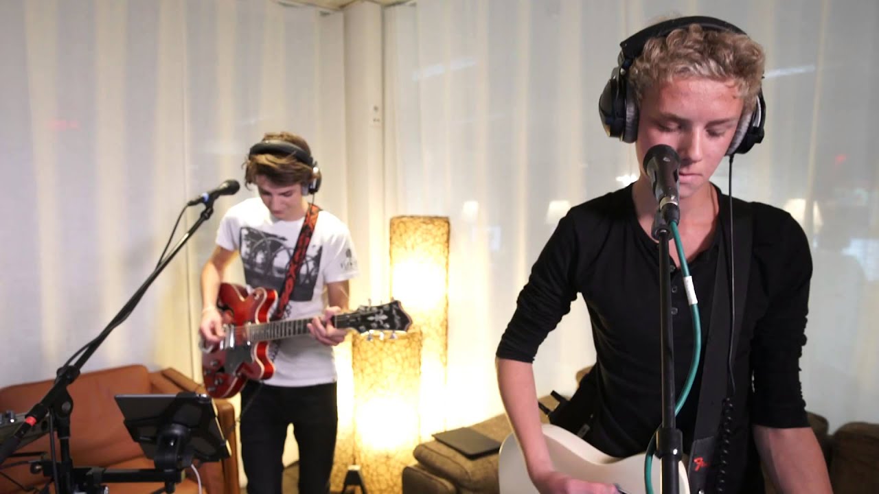 Bjorn & Tess: Bandits - Hallo K3 (live bij JOE)