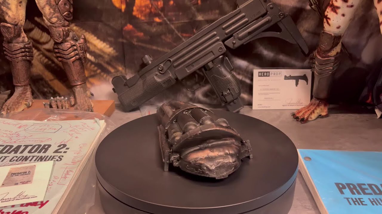 Predator 2 (1990) - Predator Stunt netgun - #movieprops #movieprop prop