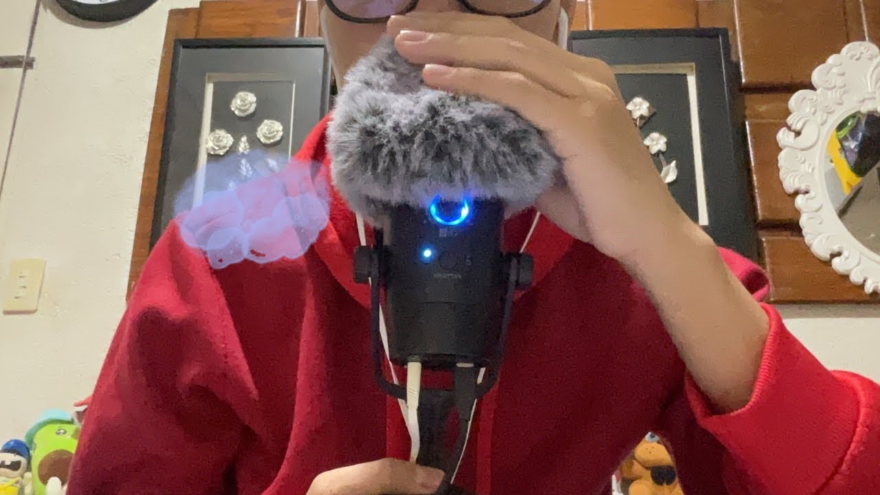 ASMR Massaging your head (Inaudible whispers, Mouth sounds) 💨