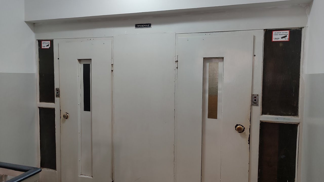 1/2 WELL PRESERVED and ORIGINAL but SUPER SLOW Daka lift - Vojvode Mišića 30 - Niš, Serbia
