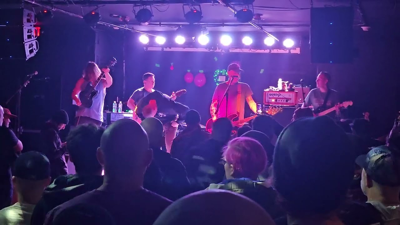 Warped Weeble Wobbles/Overthrow - Firestorm