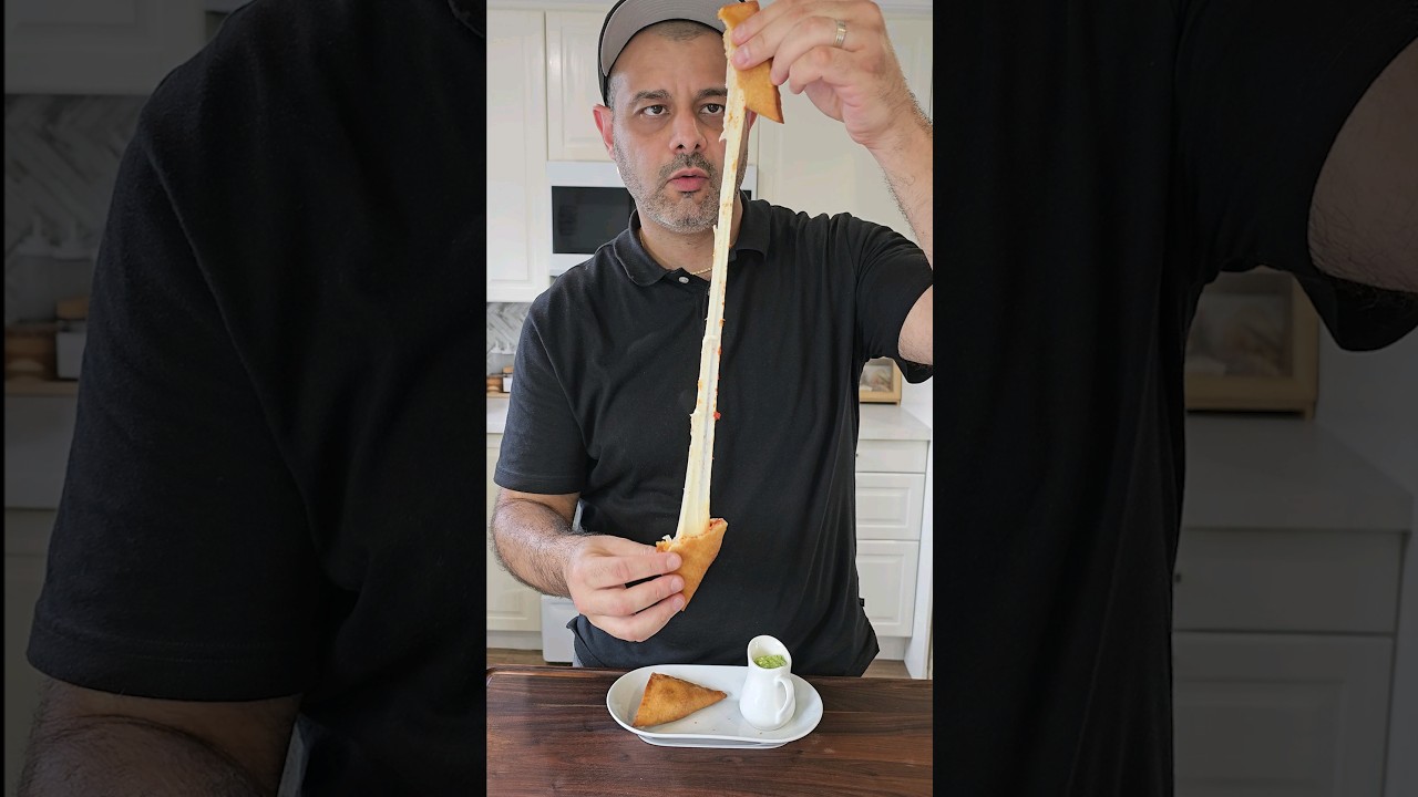 The Cheesiest Fried Pockets You&rsquo;ll Ever Make #shorts #easyrecipe #cheeserecipes #friedbread #spicy
