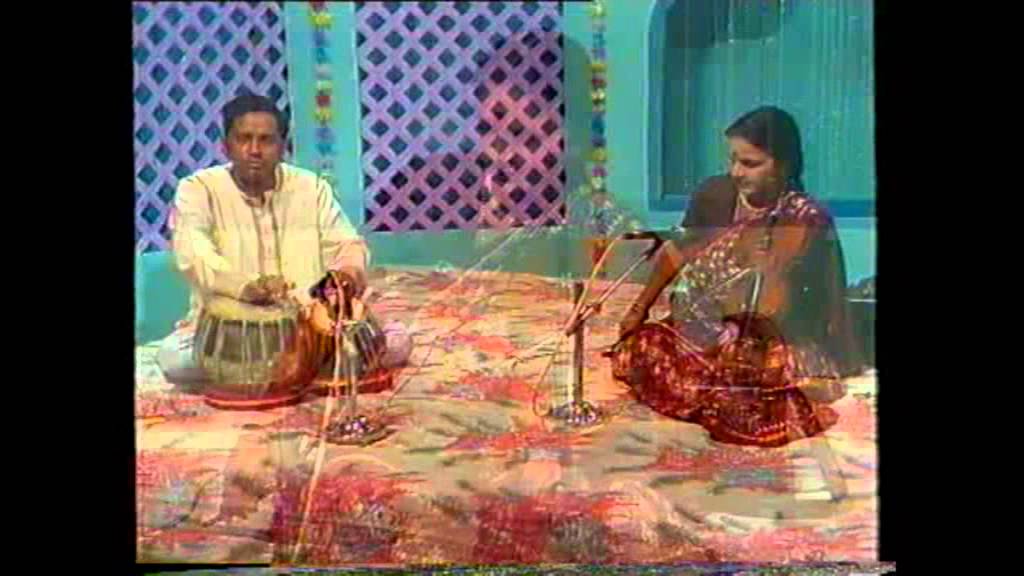 ustad kale ram playing tabla with smt.n rajam (violin)