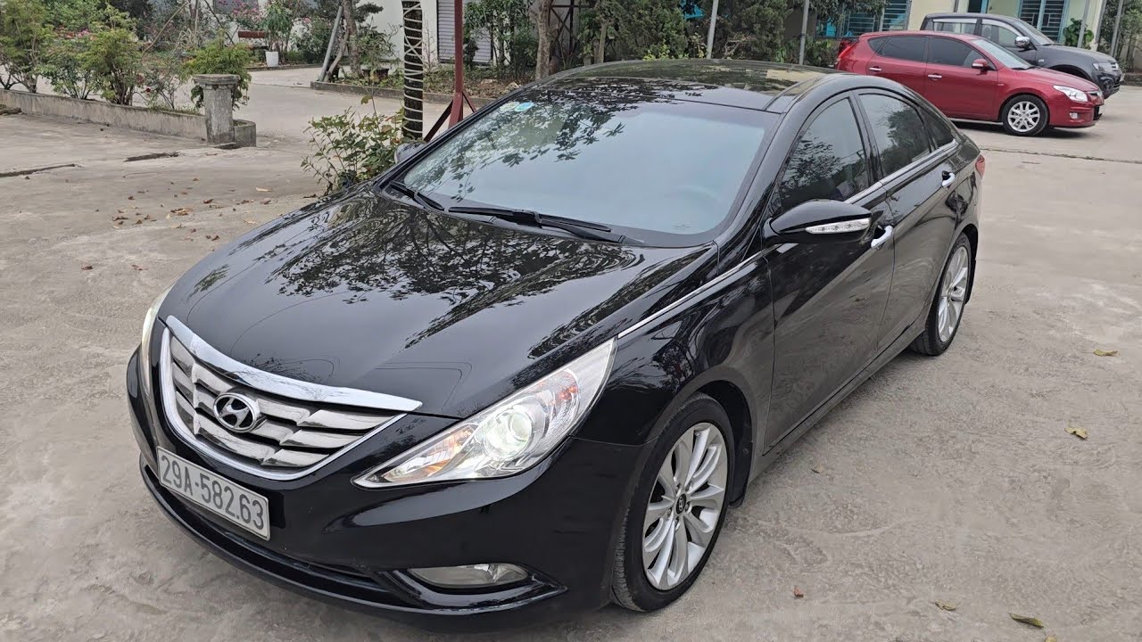 Bao năm nhìn vẫn đẹp | Hyundai Sonata 2.0AT 2012 nhập Hàn, phân khúc D rộng rãi, tiện nghi
