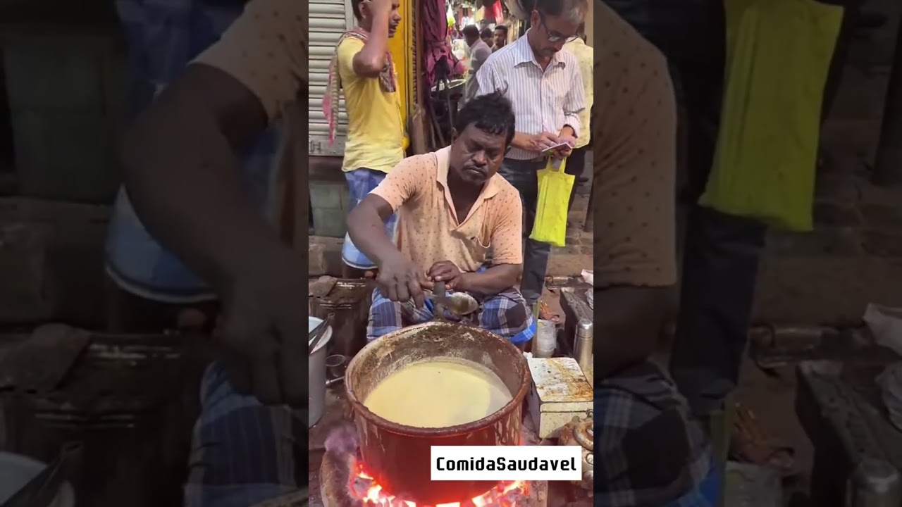 CAPUCCINO DELICIOSO NA INDIA - Narrando comida de rua indiana #comidaindia  #shorts