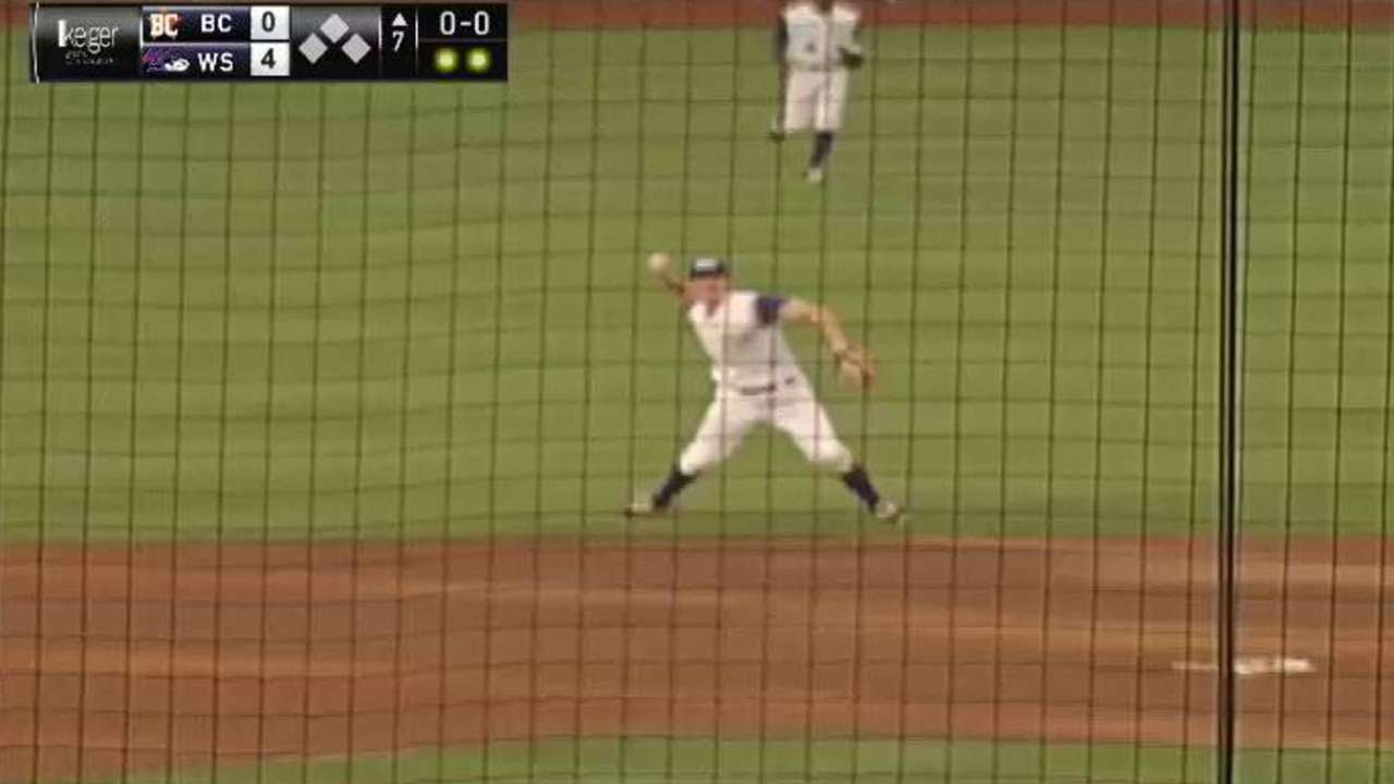 Thomas makes sliding stop for Dash