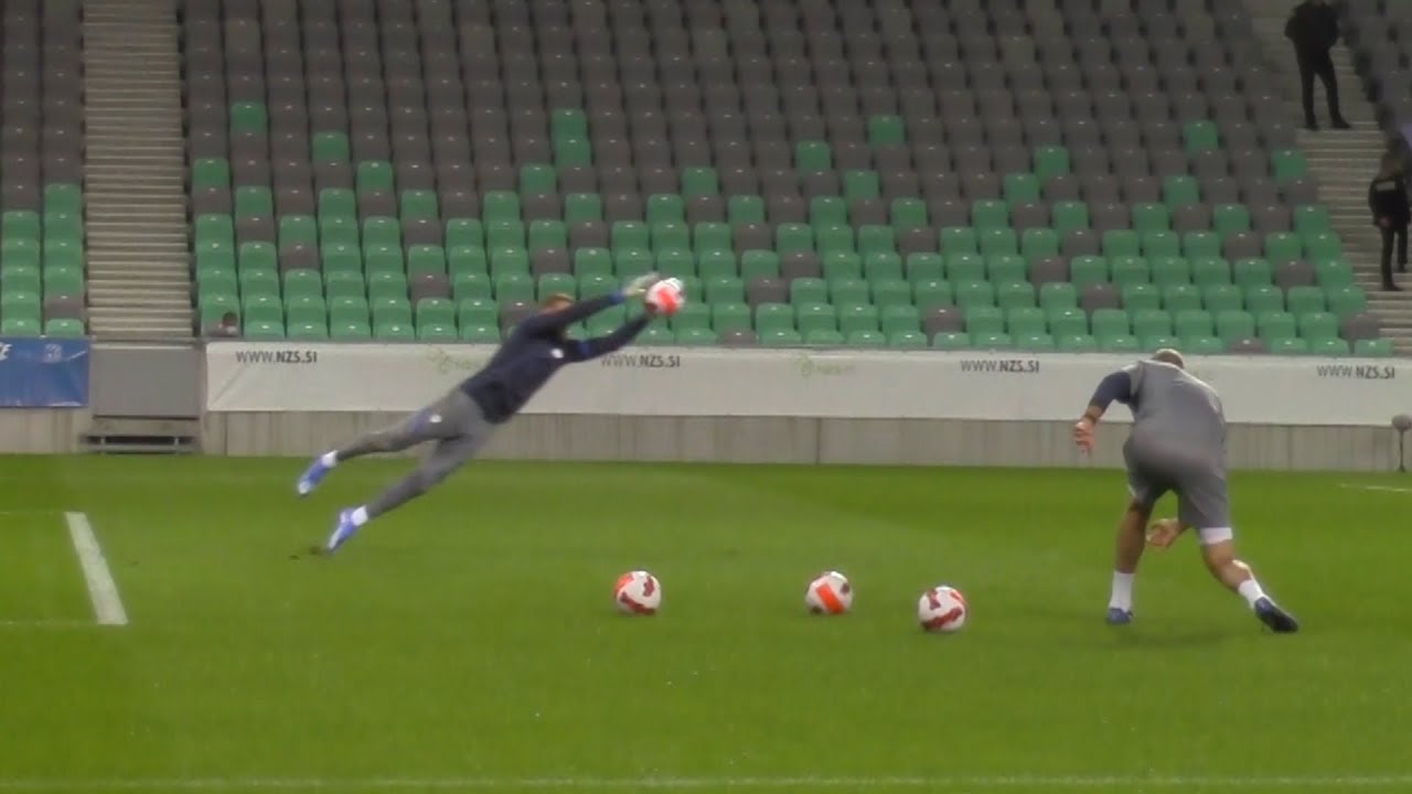 Jan Oblak full warm up before the game