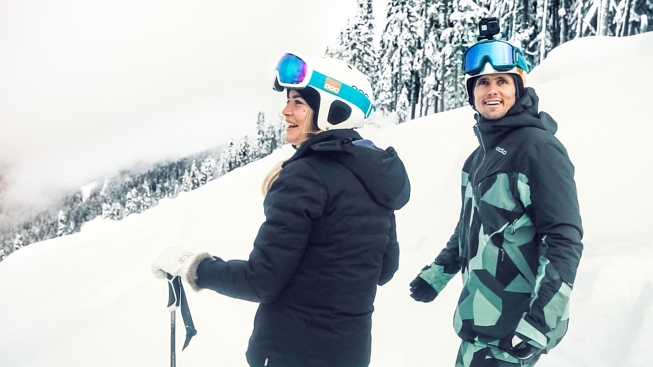 JANNI HELI SKIING FOR THE FIRST TIME! | VLOG 305