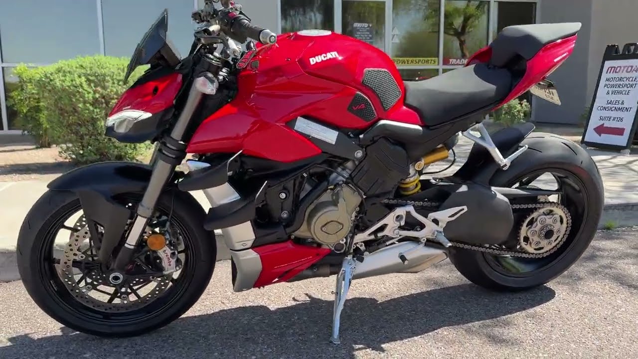 2022 Ducati Streetfighter V4 Street Fighter