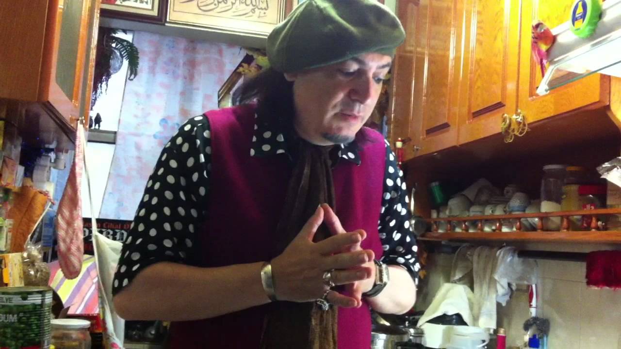 Hasan Cihat Örter - Üstadın mutfağında kahve faslı