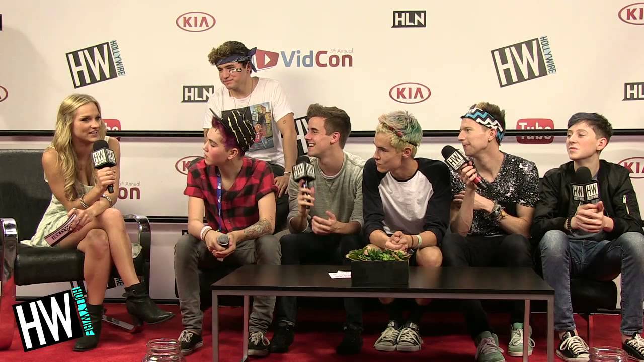 O2L' Do Impressions Of Each Other & Talk Crazy Fans! (VIDCON 2014)