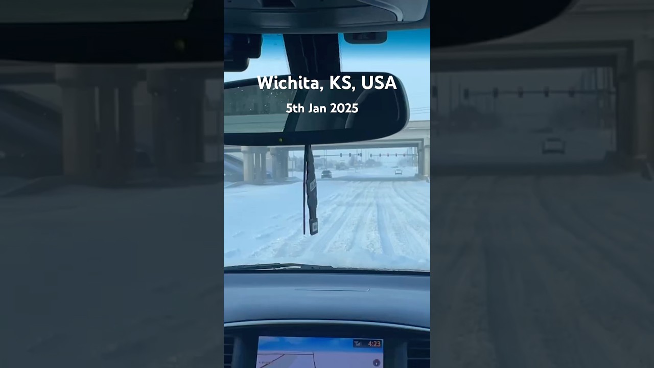 Heavy Snow and Blizzard in Wichita Kansas, USA