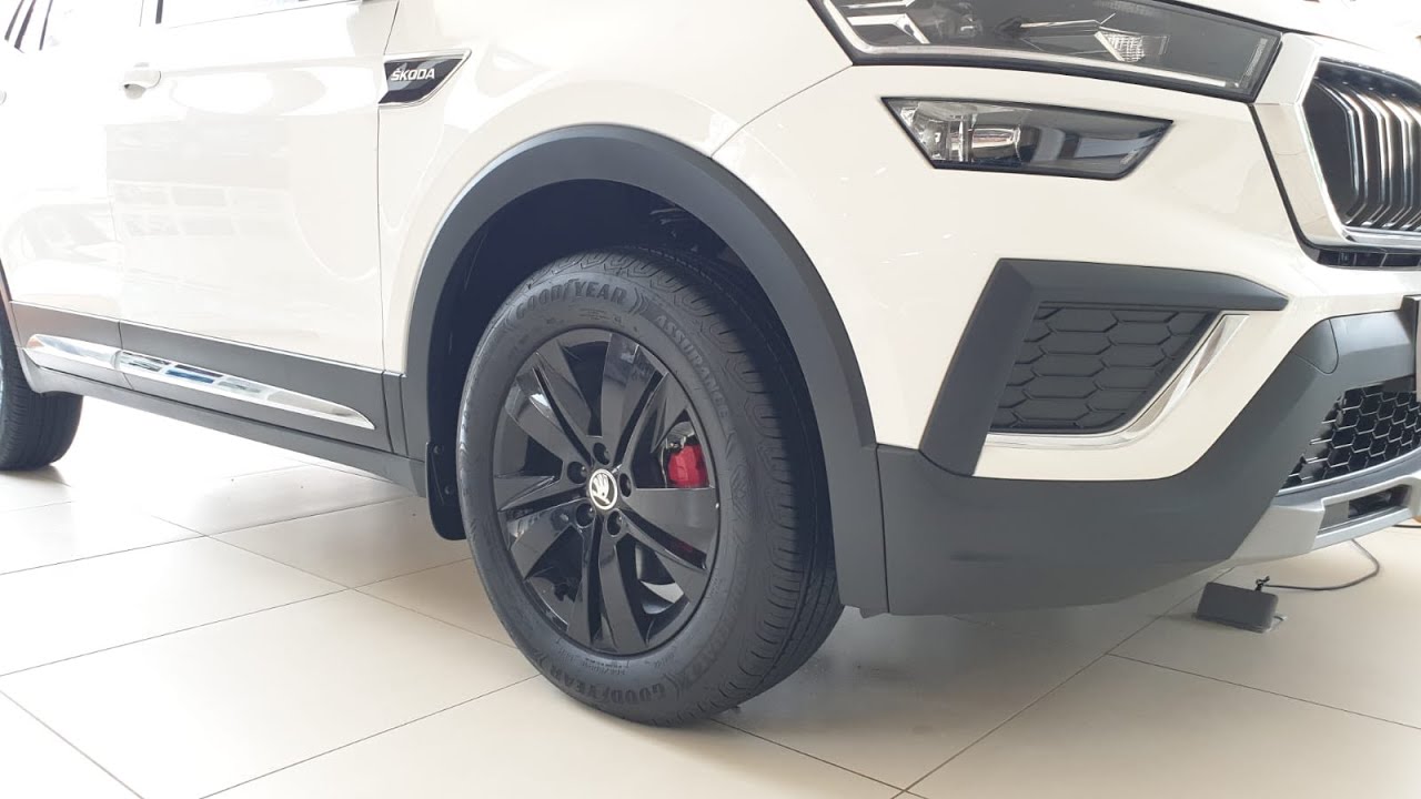 Skoda Kushaq Official Kit | Black Alloy, Red Brake Caliper, Seat Cover, Chrome | Walkaround in 4K