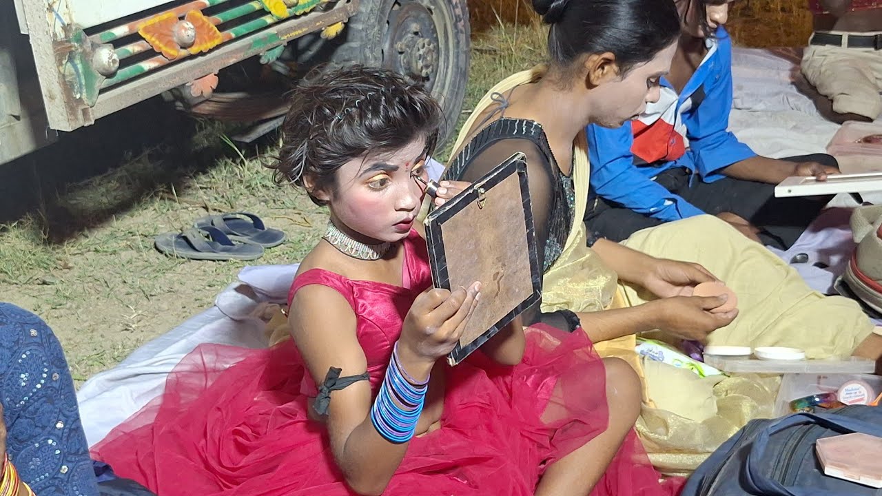 इस छोटी लड़की का मेकअप वीडियो पूरा कपड़ा पहनने तक शुरू से आखिरी तक देखें न्यू #nautanki #mekaup
