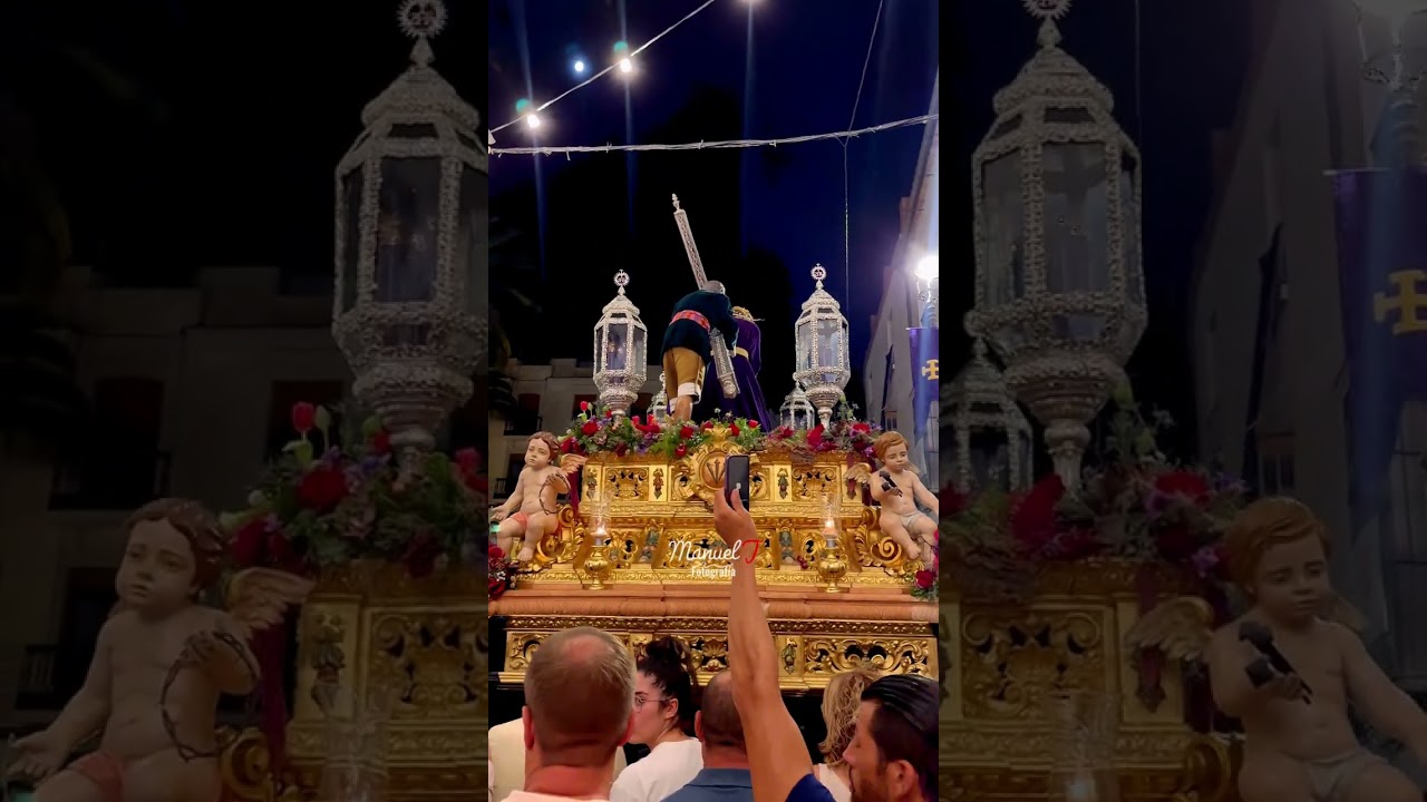 Galileo sonando detrás del Nazareno de Fernán Núñez 
