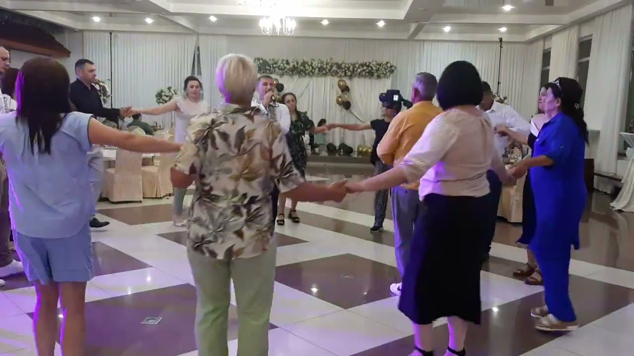 Grigore Papuc ,,Baietii tatei'', dedicație pentru băieții omagiatei ,dna Marica.