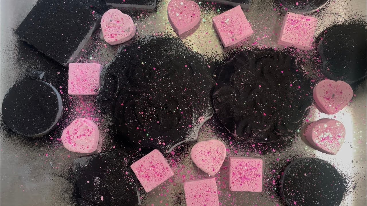 Pinkxblacktober!!! ASMR | Chalk Crushing | reforms @2AshyHandsAsmr and @LadyLeoASMR  OC