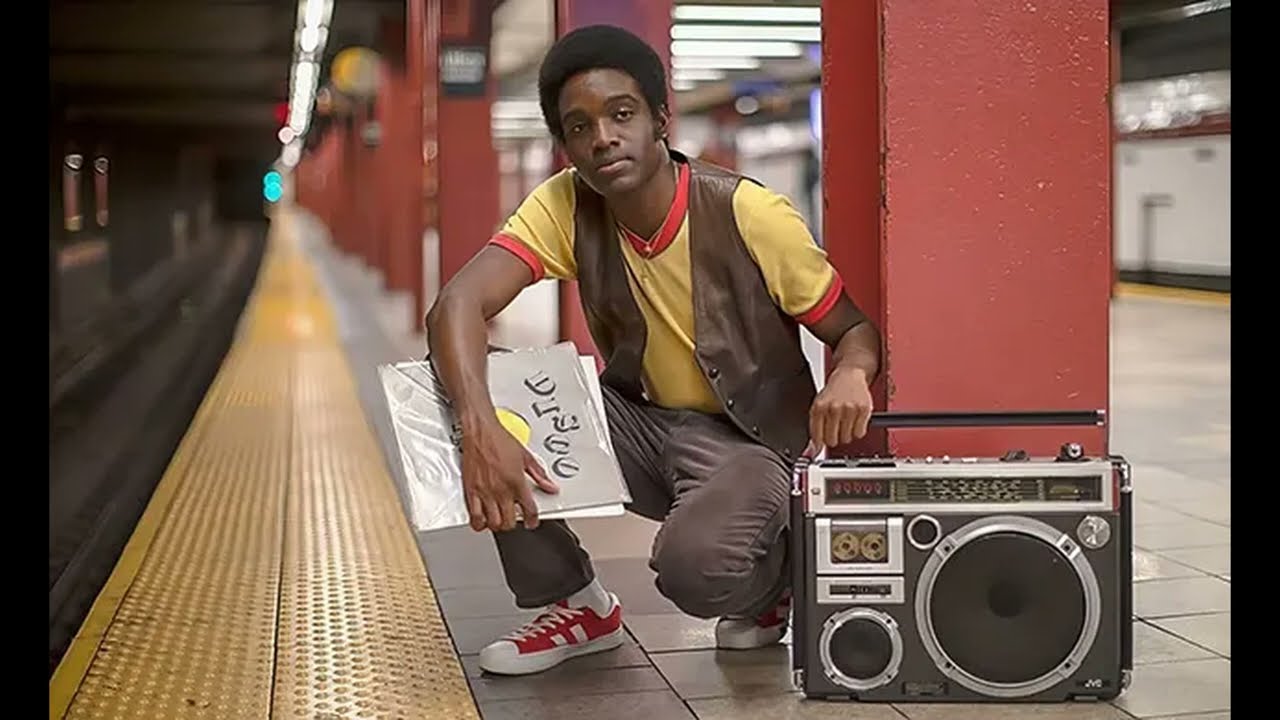 Life Before Earphones: The 1980s Boombox Craze in Vintage New York City Photos