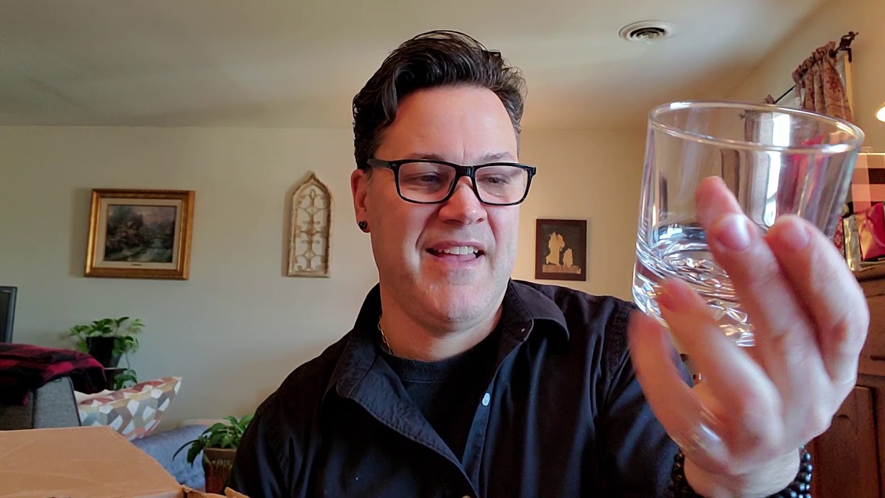 What's In Joe's Box: LUXEE, 2020 Winter Edition