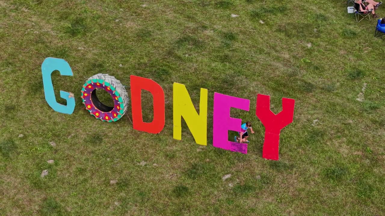 Godney Gathering Drone Film: Evening Vibes, Rain Challenges & Festival Spirit! 🎶🚁