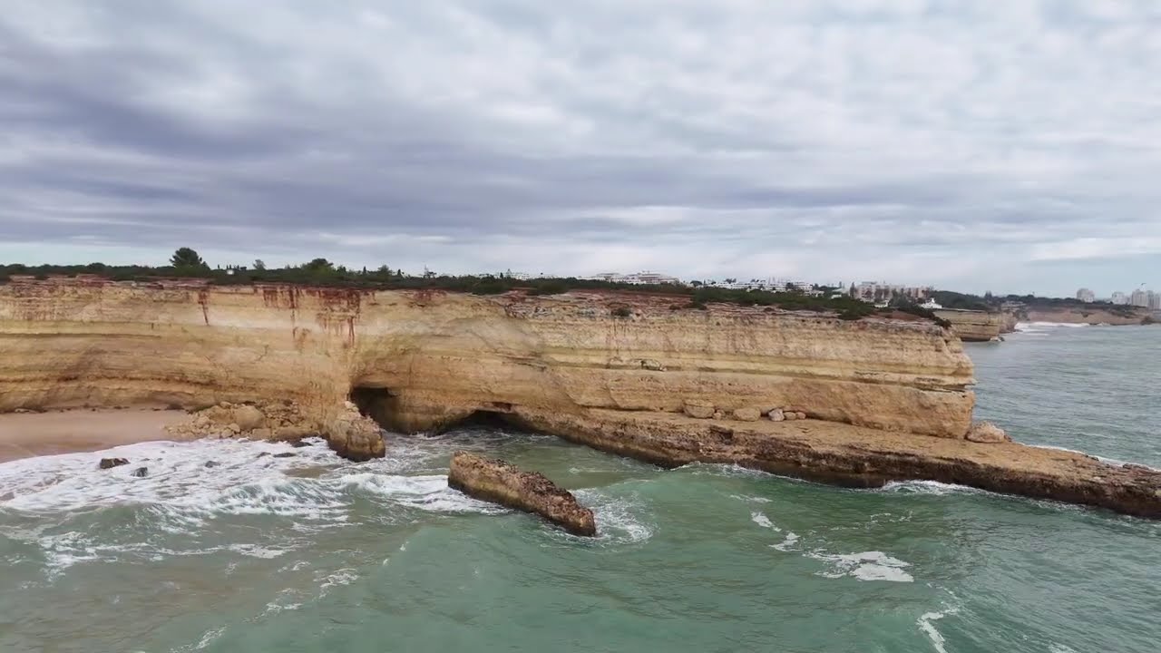 Praia do Barranco,Algar do Pontal, Praia da Morena,Armaçao de Pera,Algarve,Portugal