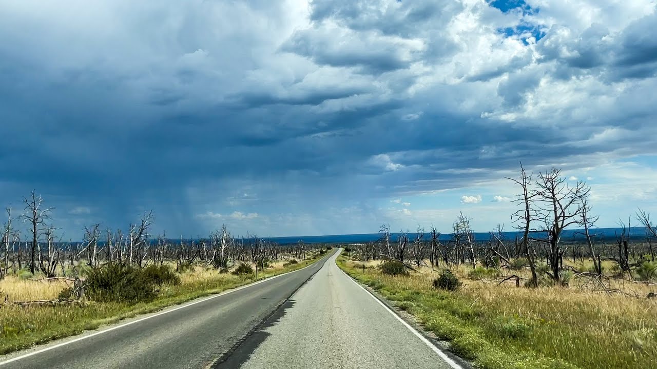 Drive into Mesa Verde National Park, Colorado