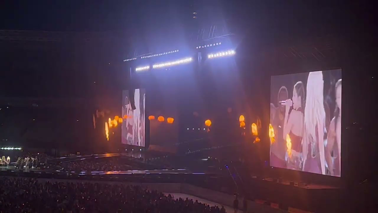 BLACKPINK DEADLINE WORLD TOUR IN JAKARTA DAY 1 - DDU-DU DDU-DU