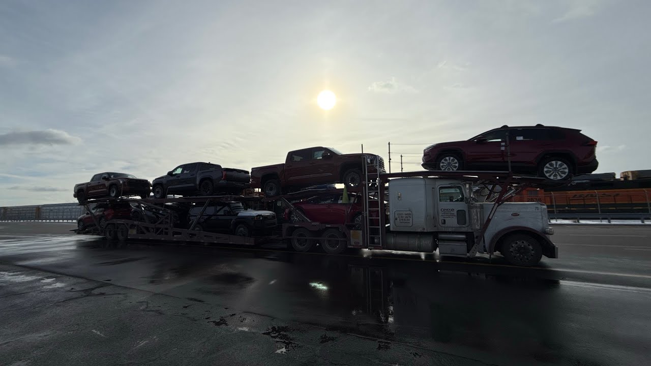 Автовоз по США. Часть 2 Новые Тойоты. #автовоз #peterbilt #snow #дальнобой #winter #жизньвамерике