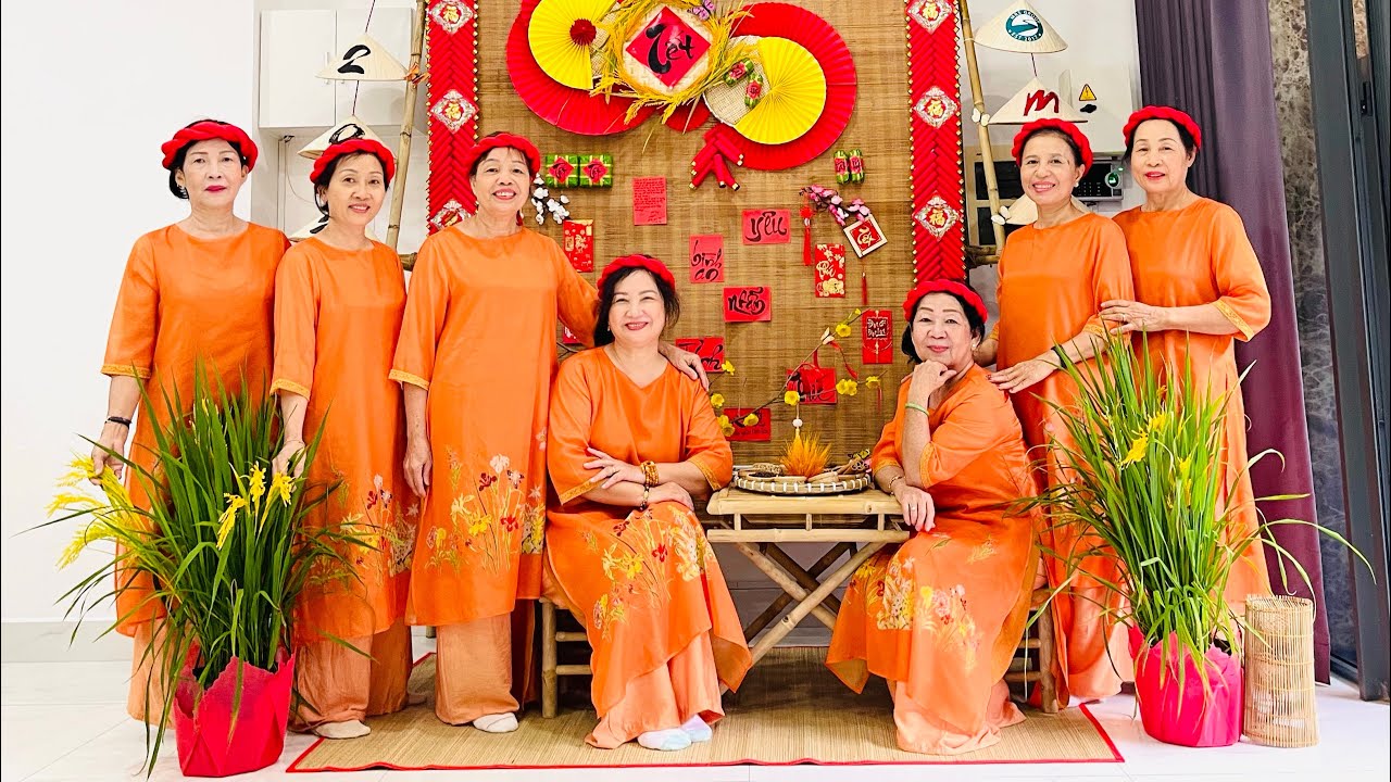 Liên khúc Xuân 2025
