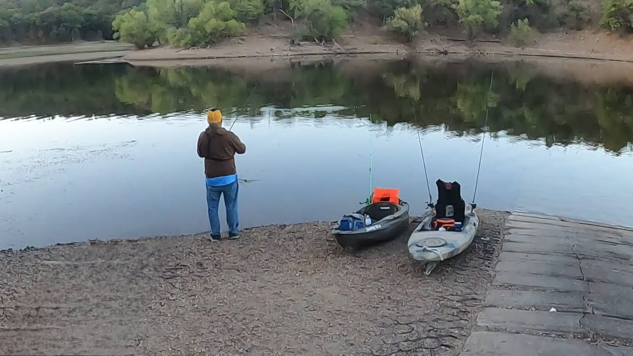 Fishing This Remote Mountain Lake For CHUNKY Bass!! (Kayak Fishing)