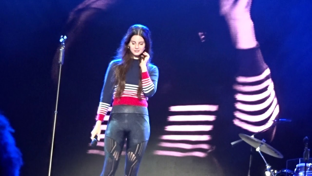 Lana Del Rey - Change - Live Øya Festival, Norway - August 09th, 2017