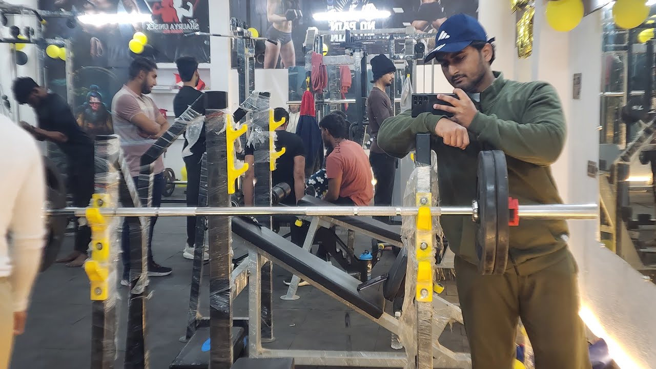Amir Rabbani is live chest workout