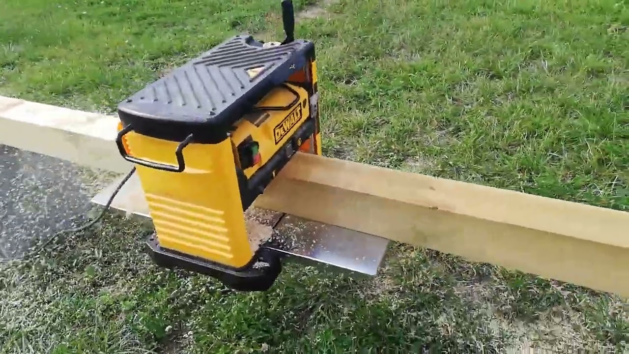 Grubości&oacute;wka DeWalt DW733 vs belka 8 metr&oacute;w