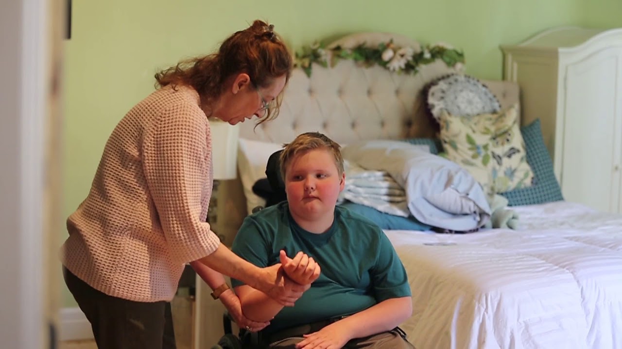 Non-Ambulatory: Arm Stretches In Wheelchair